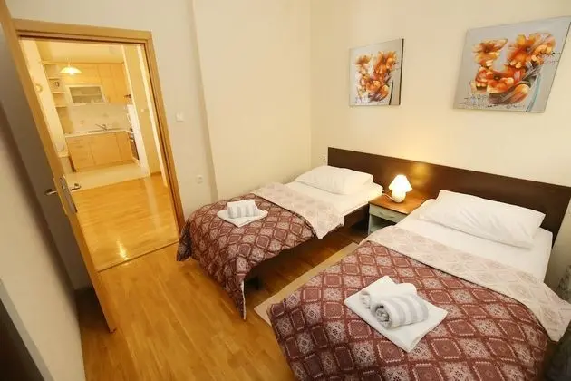 Standard Apart Daire, 2 Yatak Odası, Teras, Denize Bakan