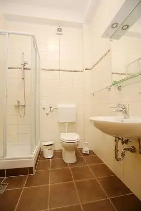 Standard Apart Daire, 2 Yatak Odası, Teras, Denize Bakan