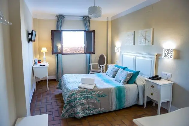 Tek Büyük Yataklı Oda