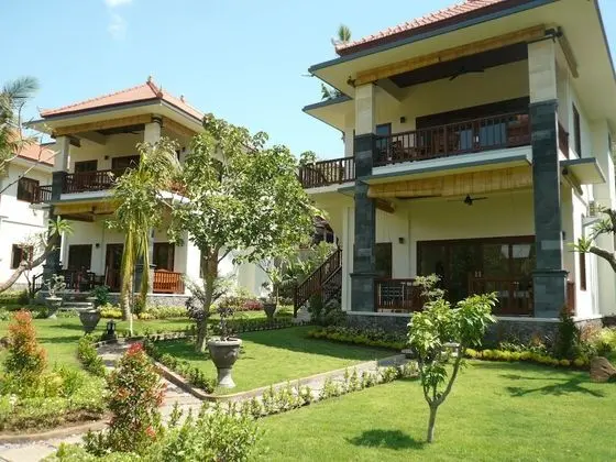 Stüdyo, Mutfak, Bahçe Manzaralı