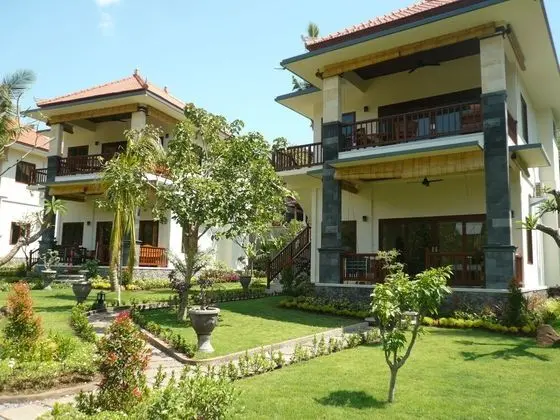 Stüdyo, Mutfak, Havuz Manzaralı