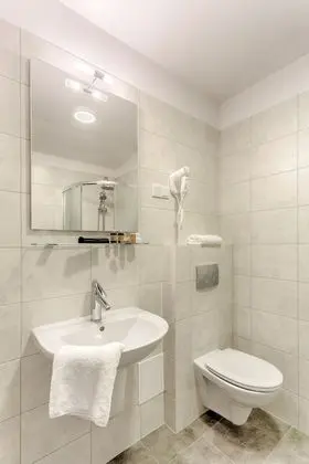 Tek Büyük veya İki Ayrı Yataklı Oda, Şehir Manzaralı