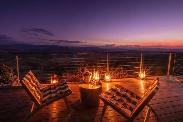 Luxury Oda