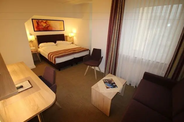 Comfort Tek Büyük Yataklı Oda