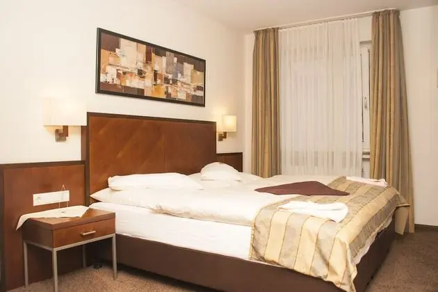 Comfort Tek Büyük Yataklı Oda