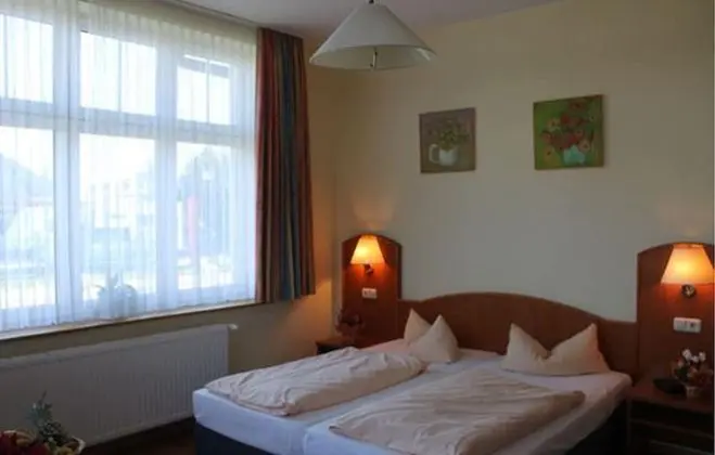 Comfort Tek Büyük Yataklı Oda