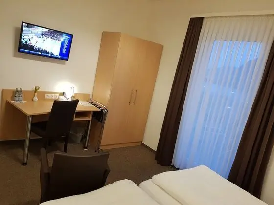 Standard Tek Büyük Yataklı Oda