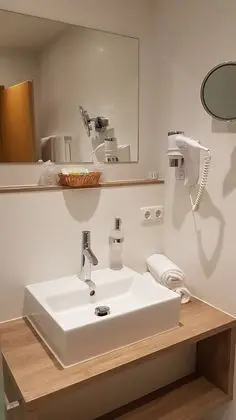 Tek Büyük Yataklı Oda, Özel Banyo