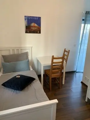 Basic Tek Büyük Yataklı Oda (2)