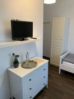 Basic Tek Büyük Yataklı Oda (2)