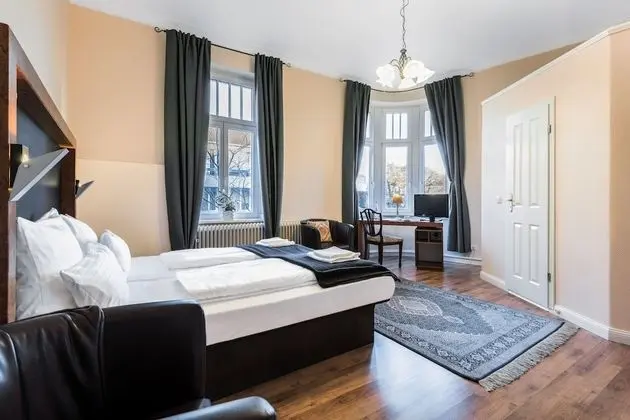 Tek Büyük Yataklı Oda (large)