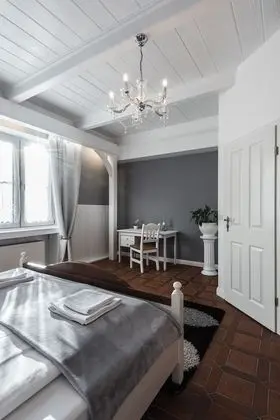 Tek Büyük Yataklı Oda (large)