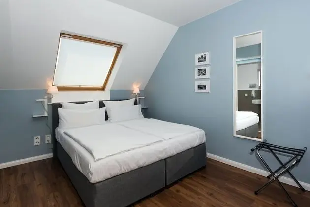 Tek Büyük Yataklı Oda (large)