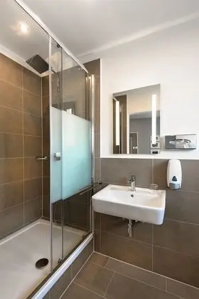 Tek Büyük Yataklı Oda (large)