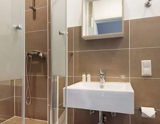 Tek Büyük Yataklı Oda (large)