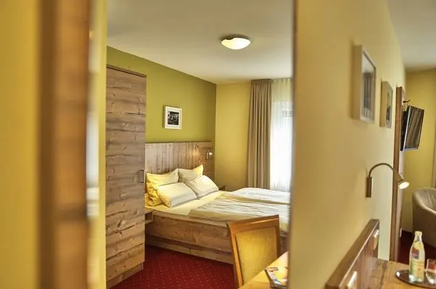 Tek Büyük Yataklı Oda (Small)