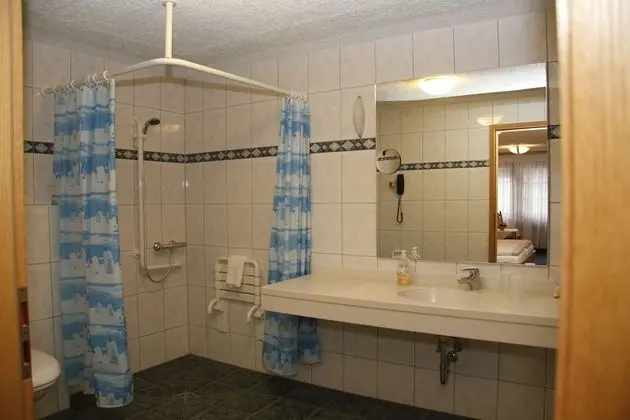 Tek Büyük Yataklı Oda, 1 Büyük (Queen) Boy Yatak, Sigara İçilmez, Dağ Manzaralı