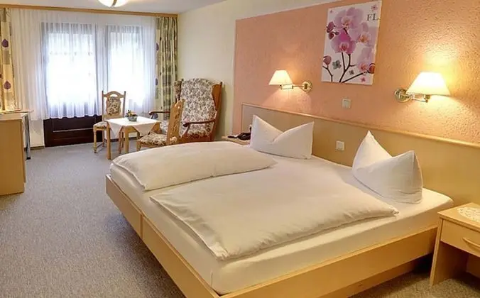 Tek Büyük Yataklı Oda, 1 Büyük (Queen) Boy Yatak, Sigara İçilmez, Dağ Manzaralı