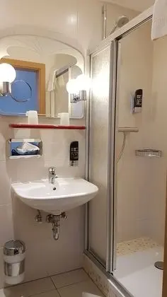 Tek Kişilik Oda, 1 Tek Kişilik Yatak