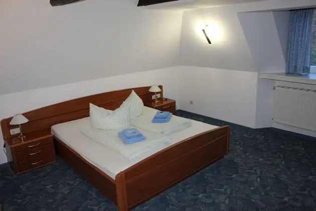 Tek Büyük Yataklı Oda