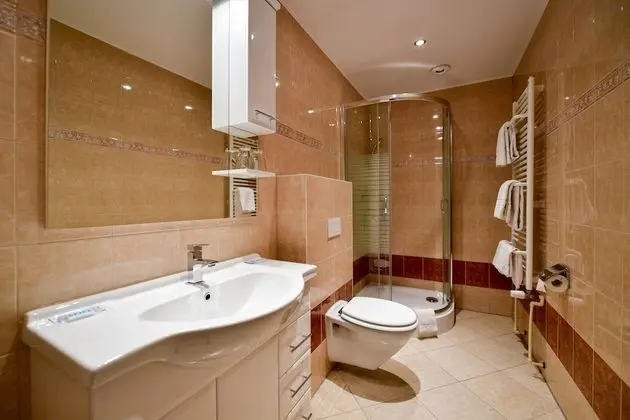 Tek Büyük Yataklı Oda, 2 Tek Kişilik Yatak