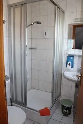 Basic Üç Kişilik Oda