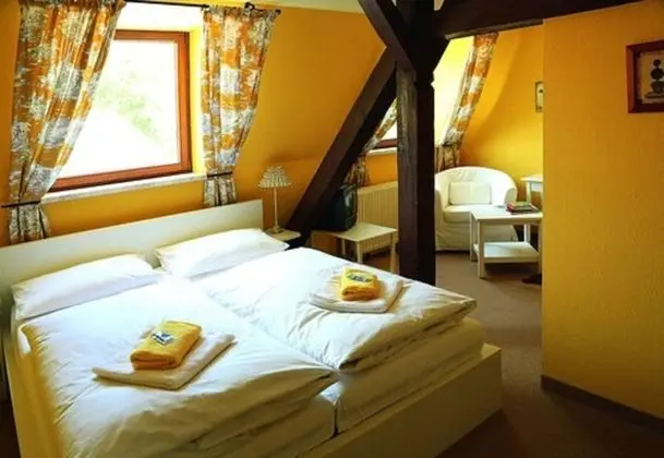 Tek Büyük Yataklı Oda