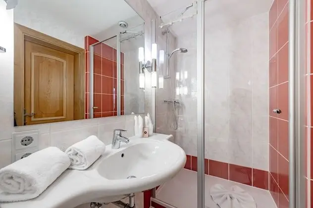 Deluxe Tek Büyük Yataklı Oda, 1 Çift Kişilik Yatak