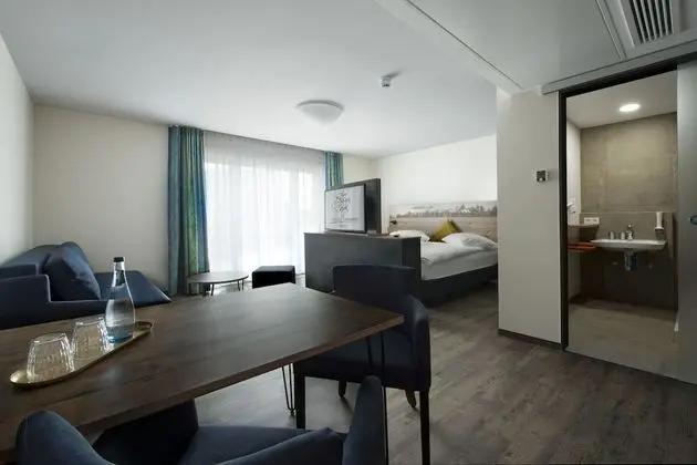 Junior Tek Büyük Yataklı Oda