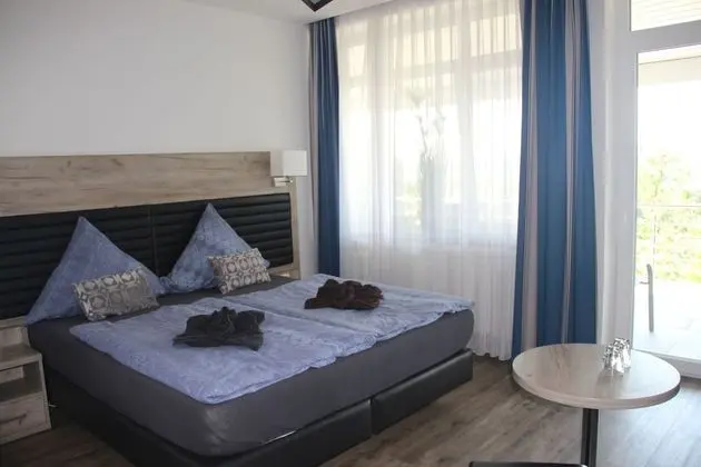 Tek Büyük Yataklı Oda, Kanal Manzaralı