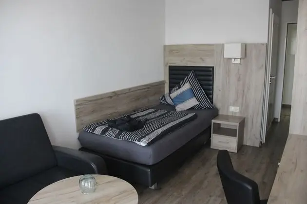 Tek Kişilik Oda, Kanal Manzaralı