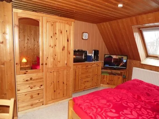 Comfort İki Ayrı Yataklı Oda, 1 Yatak Odası, Bahçe Manzaralı (Oybin 3*)