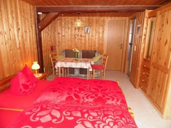 Comfort İki Ayrı Yataklı Oda, 1 Yatak Odası, Bahçe Manzaralı (Oybin 3*)