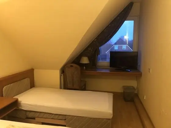 Tek Büyük Yataklı Oda