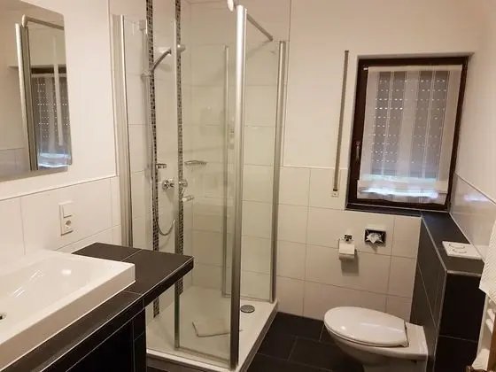 Standard Tek Büyük Yataklı Oda, Banyolu/Duşlu