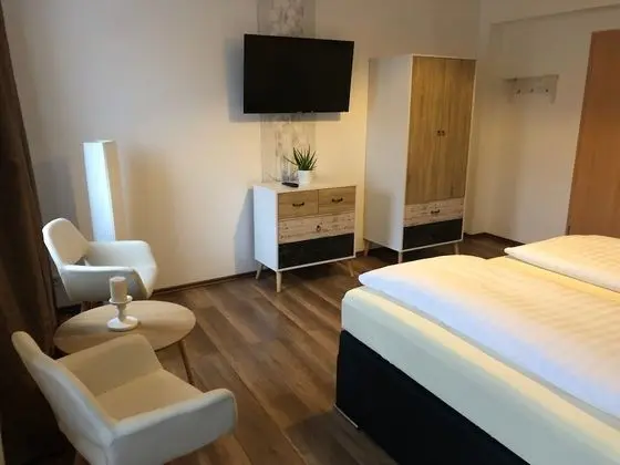 Comfort Tek Büyük Yataklı Oda