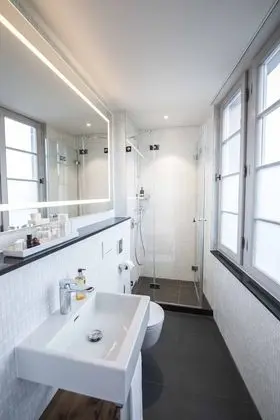 Standard Oda, 1 Büyük (Queen) Boy Yatak