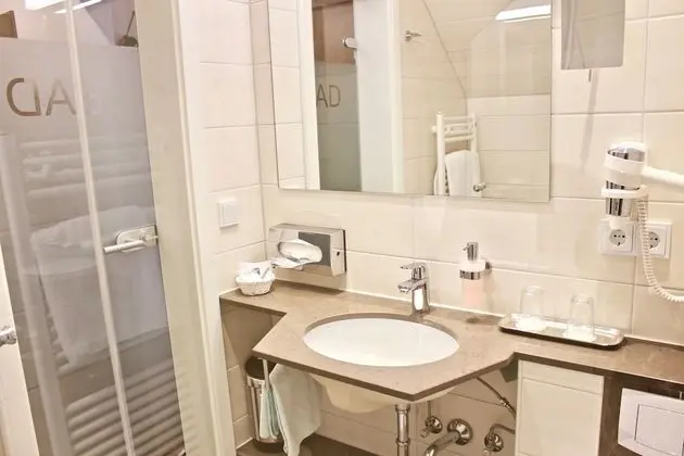 Comfort Tek Büyük Yataklı Oda (Deluxe)