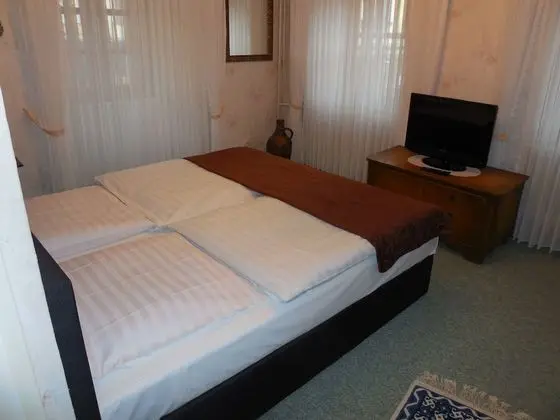 Comfort Tek Büyük Yataklı Oda