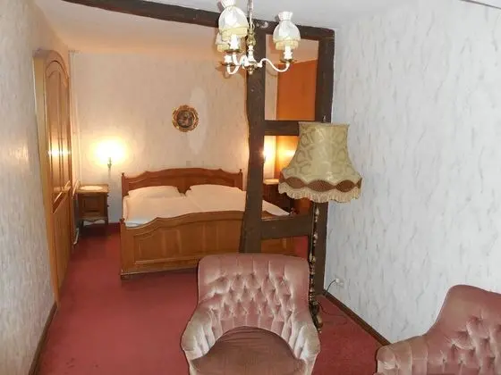 Standard Tek Büyük Yataklı Oda