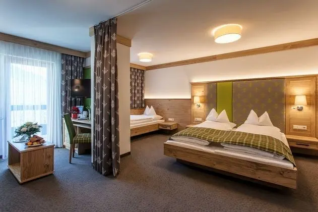 Deluxe Tek Büyük Yataklı Oda, Balkon, Dağ Manzaralı (Graukogel)