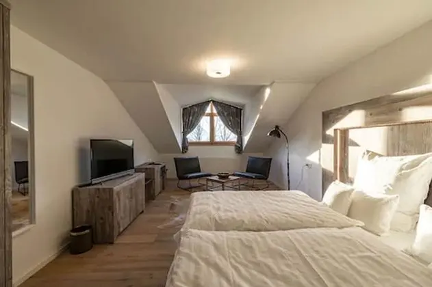 Comfort Tek Büyük Yataklı Oda