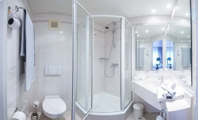 Deluxe Tek Büyük Yataklı Oda, Nehir Manzaralı