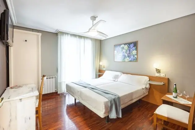 Tek Büyük veya İki Ayrı Yataklı Oda