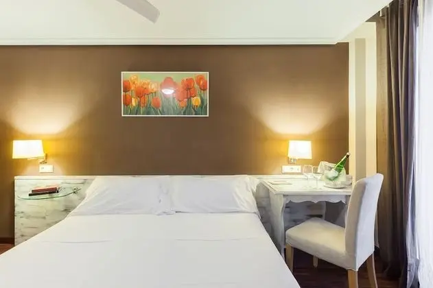 Tek Büyük veya İki Ayrı Yataklı Oda