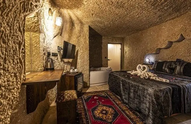 Aile Odası, Avlu Manzaralı, 1. Kat