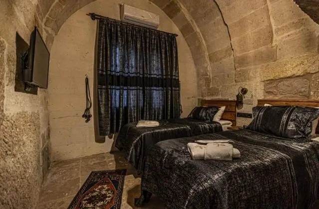 Aile Odası, Avlu Manzaralı, 1. Kat