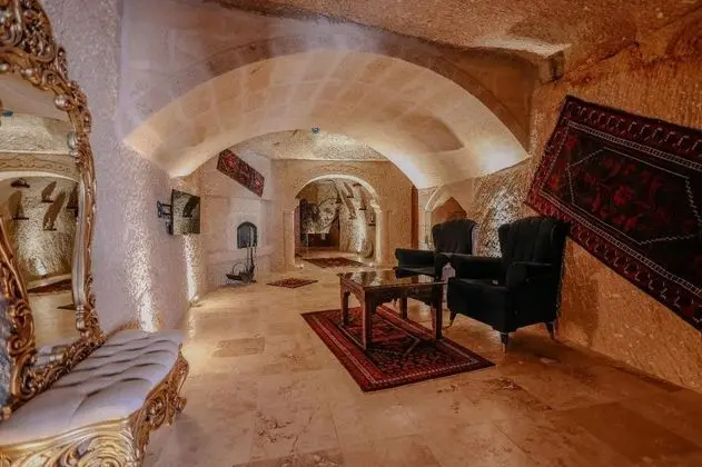 Aile Suiti, Avlu Manzaralı, 1. Kat