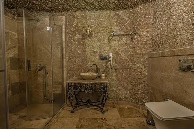 Aile Suiti, Avlu Manzaralı, 1. Kat