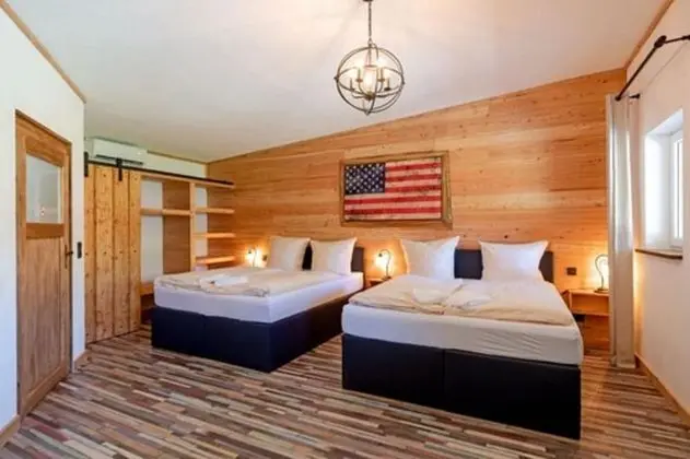 İki Ayrı Yataklı Oda, Banyolu/Duşlu